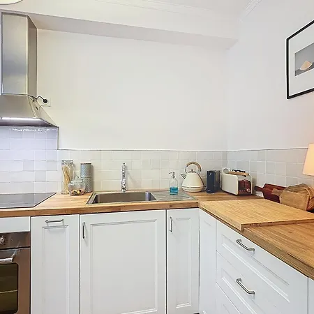 Apartament A Cosy Haven In Charm And Comfort *